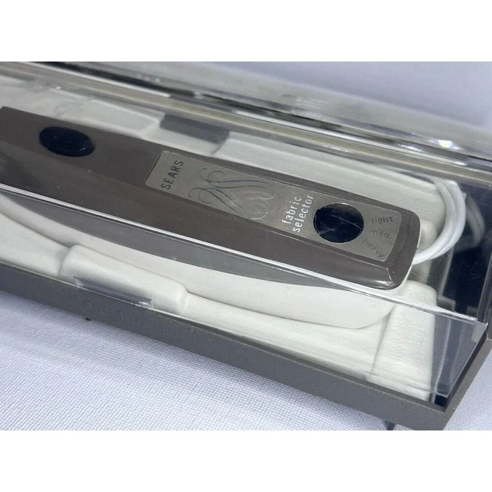 Vintage Sears Electric Scissors 3 Speed Fabric Cutter w Case Model 25-2177